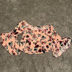 Long sleeve crop top